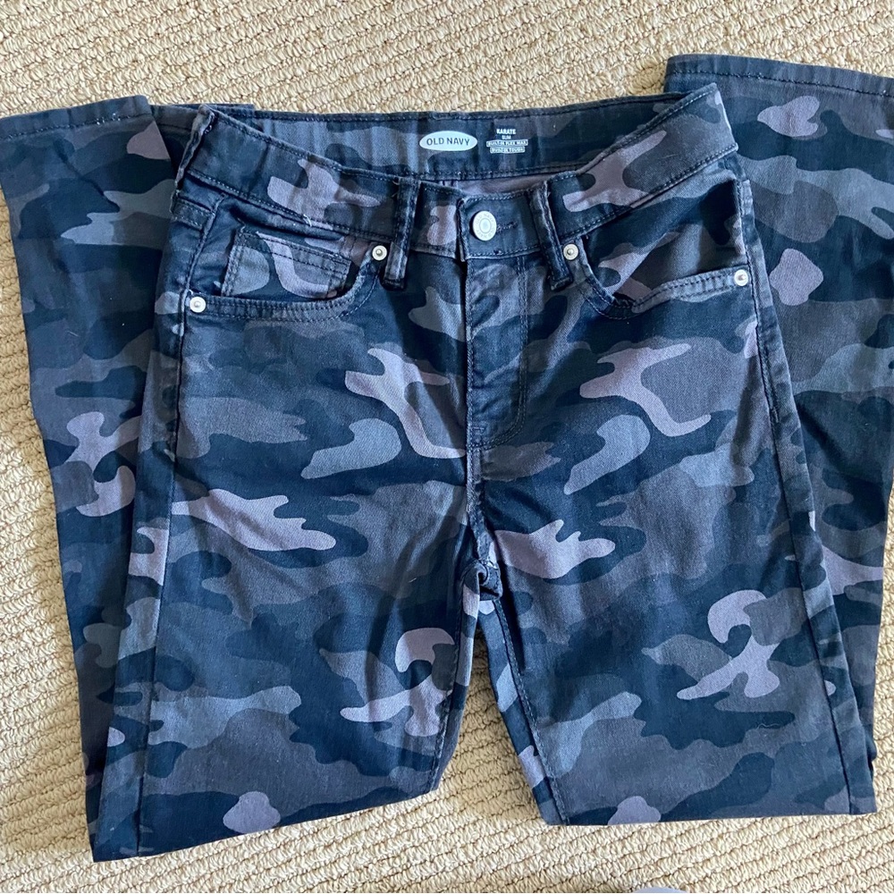 NEW Old Navy Karate Slim Pants Size 10 Grey Camo